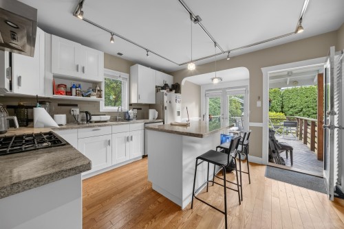 3884 20Th Avenue W, Vancouver, BC 