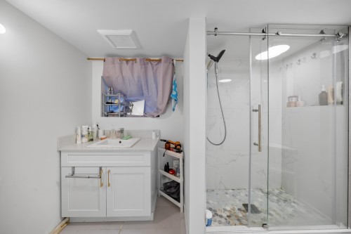 3884 20Th Avenue W, Vancouver, BC 