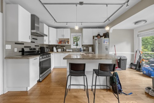 3884 20Th Avenue W, Vancouver, BC 