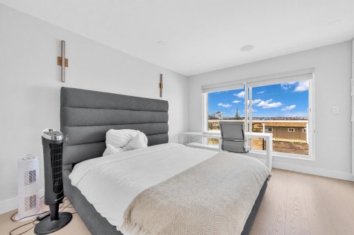 265 Keith Road E, North Vancouver, BC 