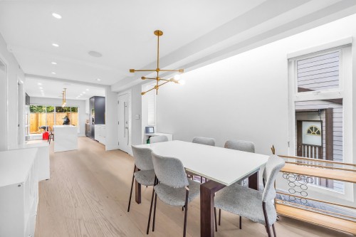 265 Keith Road E, North Vancouver, BC 