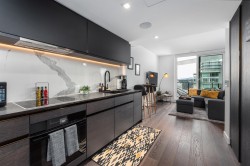 2406-620 Cardero Street Vancouver, BC V6G 0C7