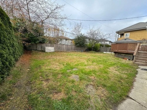 8400 Fairhurst Road, Richmond, BC - Outdoor With Backyard