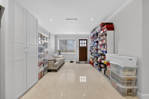 3285 12Th Avenue W, Vancouver, BC 