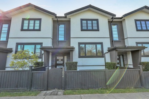 102-806 Gauthier Avenue, Coquitlam, BC 