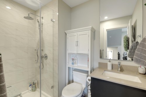 102-806 Gauthier Avenue, Coquitlam, BC 