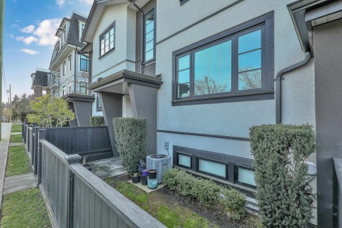102-806 Gauthier Avenue, Coquitlam, BC 