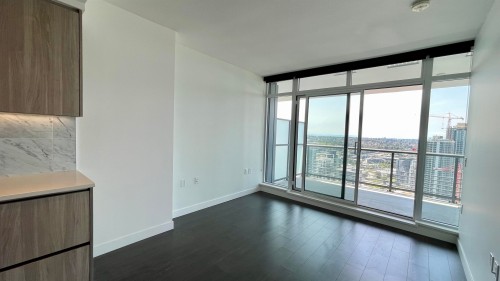 3801-4720 Lougheed Highway, Burnaby, BC - Indoor Photo Showing Other Room