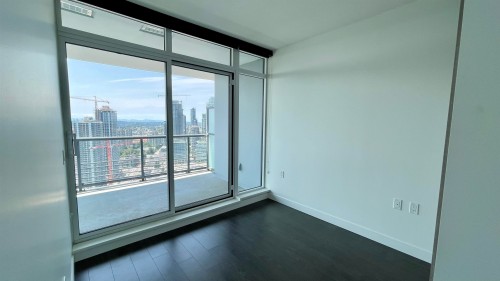 3801-4720 Lougheed Highway, Burnaby, BC - Indoor Photo Showing Other Room