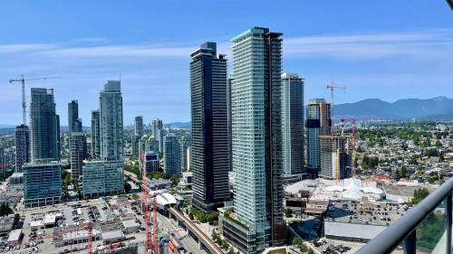 3801-4720 Lougheed Highway, Burnaby, BC - Outdoor With Balcony With Facade