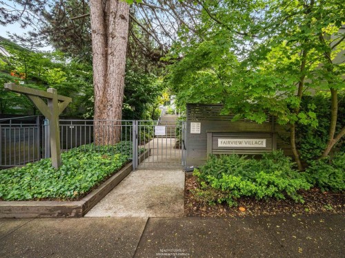 1330 7Th Avenue W, Vancouver, BC - Outdoor
