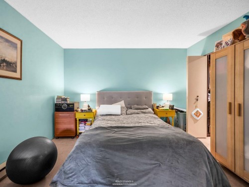 1330 7Th Avenue W, Vancouver, BC - Indoor Photo Showing Bedroom