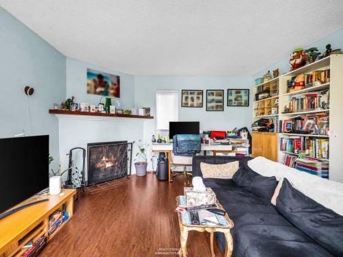 1330 7Th Avenue W, Vancouver, BC - Indoor Photo Showing Living Room With Fireplace