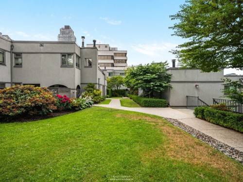 1330 7Th Avenue W, Vancouver, BC - Outdoor