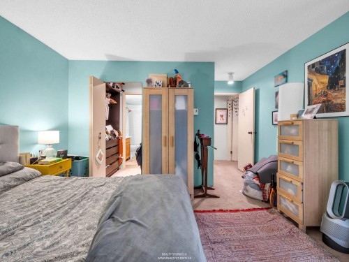 1330 7Th Avenue W, Vancouver, BC - Indoor Photo Showing Bedroom