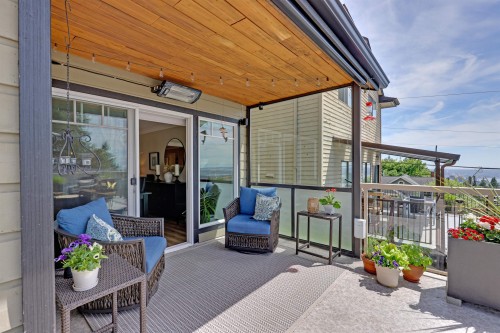 3821 Lonsdale Avenue, North Vancouver, BC 