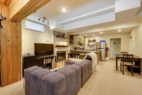 3821 Lonsdale Avenue, North Vancouver, BC 