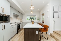 202-80 Elgin Street  Port Moody, BC V3H 0M6