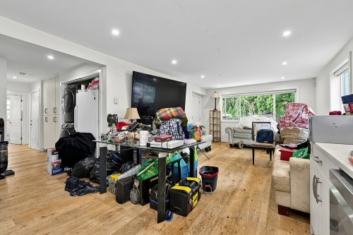 5430 Melbourne Street, Vancouver, BC - Indoor