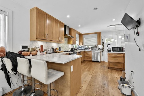 5430 Melbourne Street, Vancouver, BC - Indoor