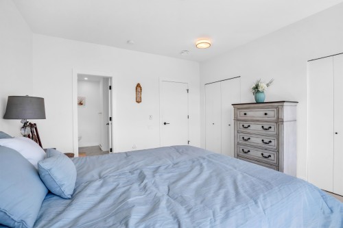 144-3529 Baycrest, Coquitlam, BC - Indoor Photo Showing Bedroom