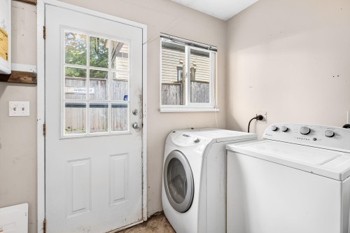 21598 Spring Avenue, Maple Ridge, BC 