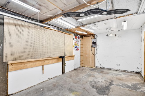 21598 Spring Avenue, Maple Ridge, BC 