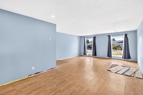 21598 Spring Avenue, Maple Ridge, BC 