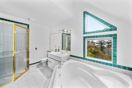 28 Passage Island, Vancouver, BC 
