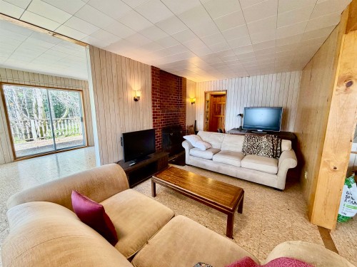6787 Sechelt Inlet Road, Sechelt, BC 