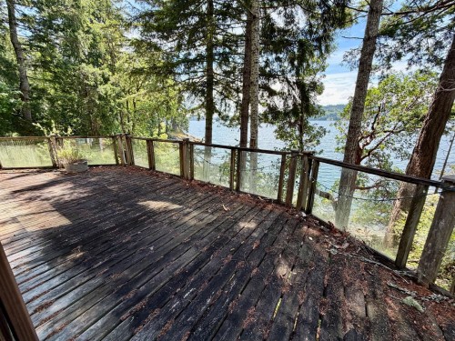 6787 Sechelt Inlet Road, Sechelt, BC 