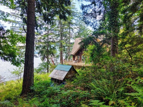 6787 Sechelt Inlet Road, Sechelt, BC 