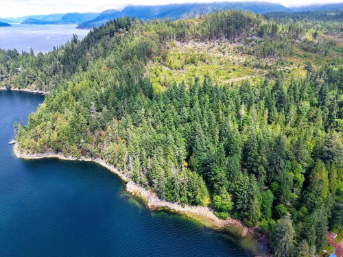 6787 Sechelt Inlet Road, Sechelt, BC 