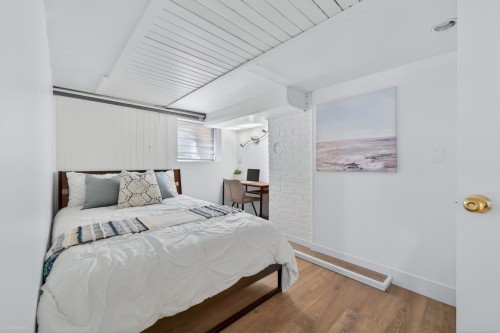 4377 12Th Avenue W, Vancouver, BC 