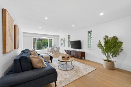4377 12Th Avenue W, Vancouver, BC 