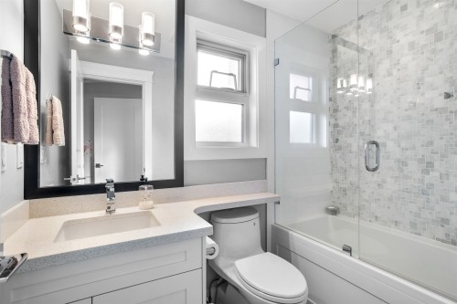 8656 Gilley Avenue, Burnaby, BC 