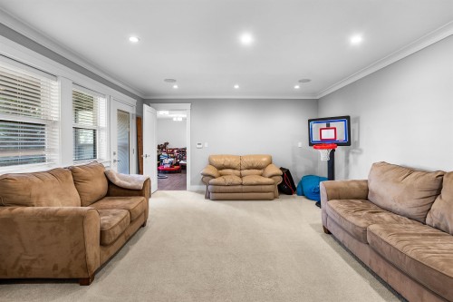 8656 Gilley Avenue, Burnaby, BC 
