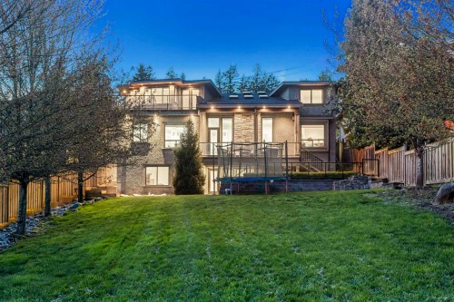 8656 Gilley Avenue, Burnaby, BC 