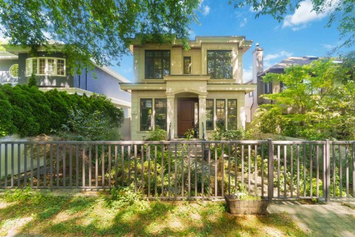 3537 18Th Avenue W, Vancouver, BC 