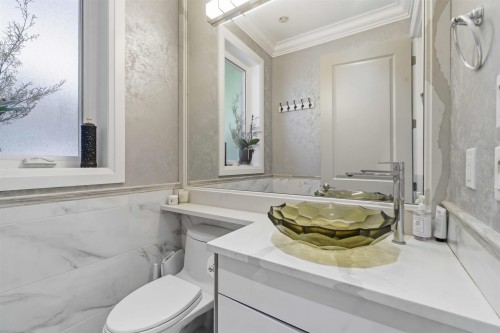 3537 18Th Avenue W, Vancouver, BC 