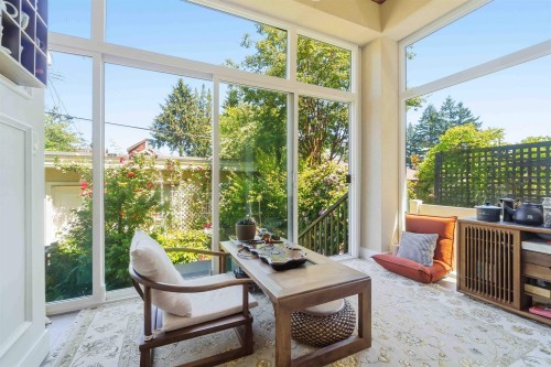 3537 18Th Avenue W, Vancouver, BC 