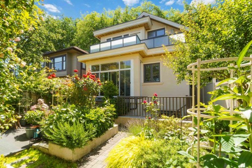 3537 18Th Avenue W, Vancouver, BC 