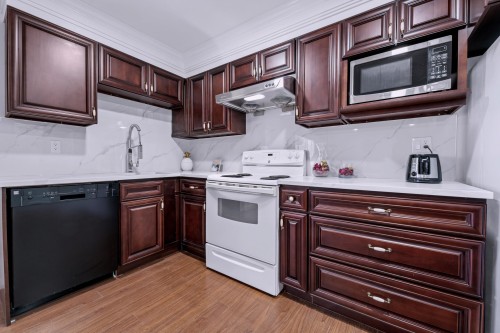 1xxx Charland Avenue , Coquitlam, BC V3K 3L1 2
