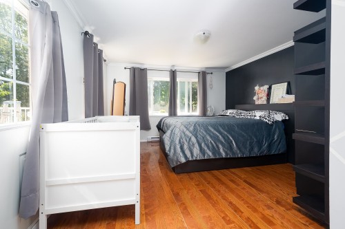 10240 Algonquin Drive, Richmond, BC - Indoor Photo Showing Bedroom
