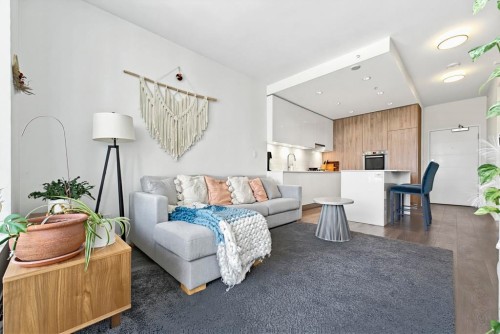 2611-1955 Alpha Way, Burnaby, BC - Indoor