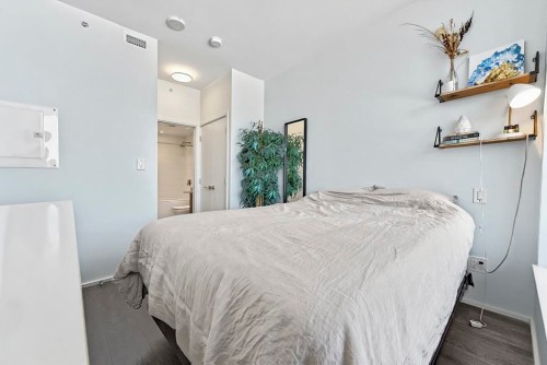 2611-1955 Alpha Way, Burnaby, BC - Indoor Photo Showing Bedroom