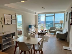 1403-125 14th Street E North Vancouver, BC V7L 0E6