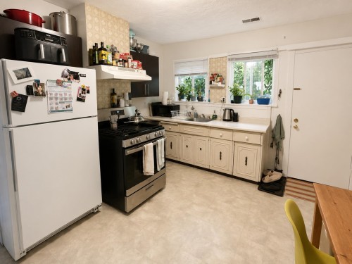 1237 Broadway E, Vancouver, BC 