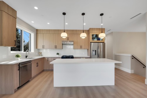 1352 Judd Road, Squamish, BC 