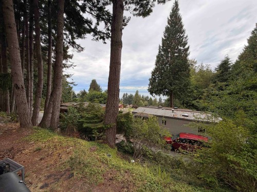 7-5294 Selma Park Road, Sechelt, BC 